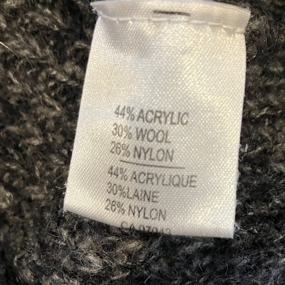 Wool blend turtleneck Women’s sweater - Picture 6 of 9